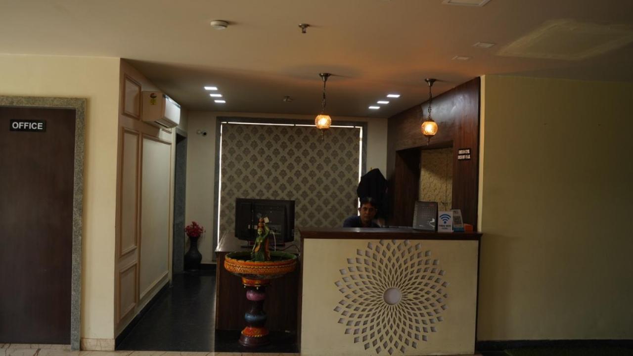 Raas Mahal-Hotel In Jaipur Near Tourist Places Exterior foto